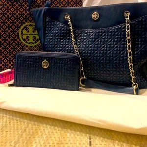 Tory Burch Quilted Bryant leather Tote bag with matching wallet